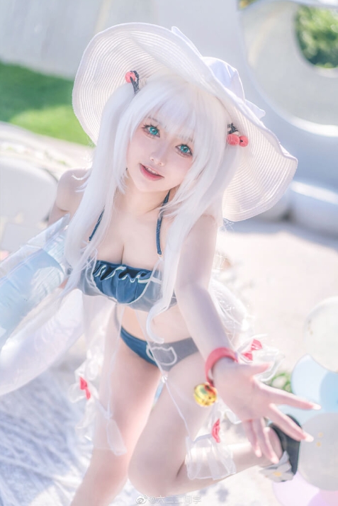 Azur Lane Manchester swimsuit sweet