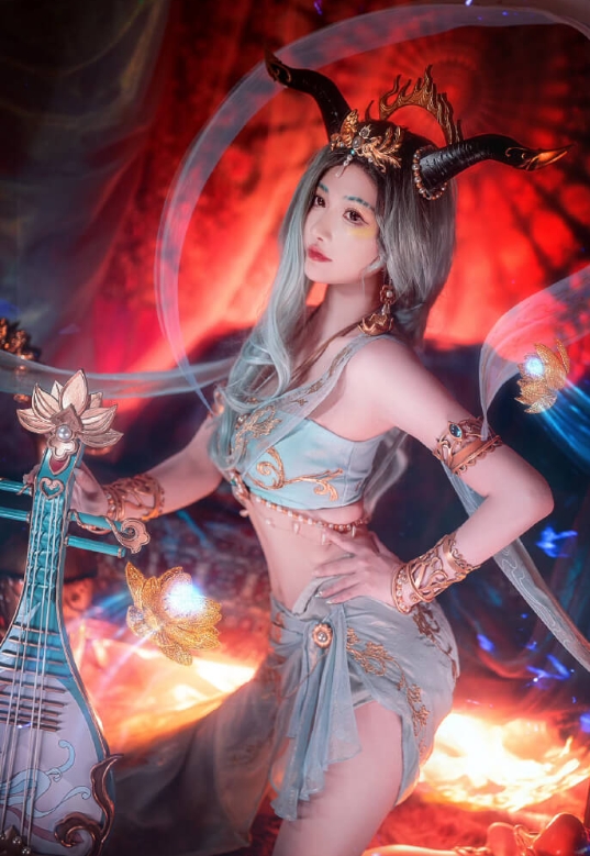 Fifth personality priest stunning