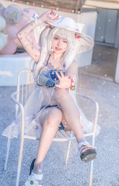 Azur Lane Manchester swimsuit sweet